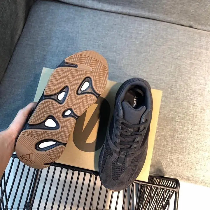 Adidas Yeezy 700 Men's Sneaker Black - New with Tag Metroutfits