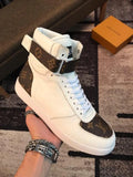 Louis Vuitton Sneaker for Men and Women – New with Tag Metroutfits