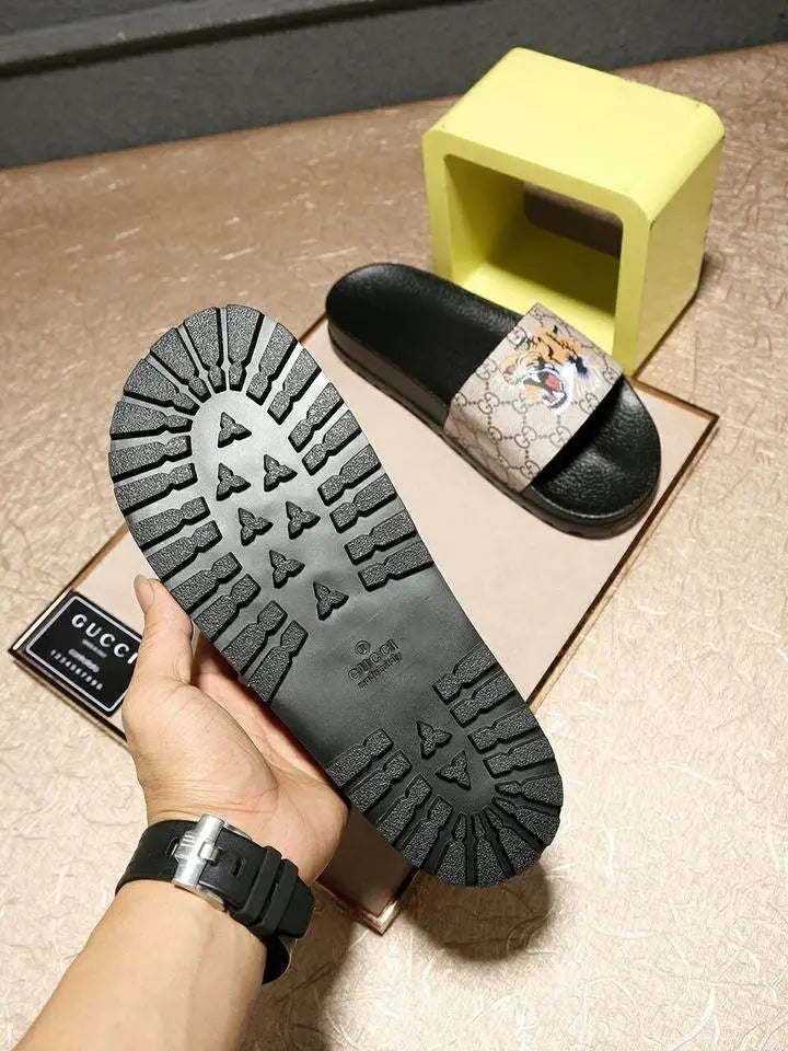 Gucci Men’s GG Supreme Tiger Slide Sandals Brown Metroutfits
