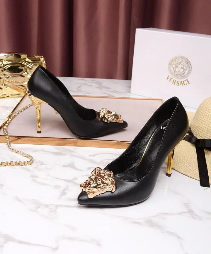 Versace Women's Black Golden Medusa Décolleté Pumps Metroutfits