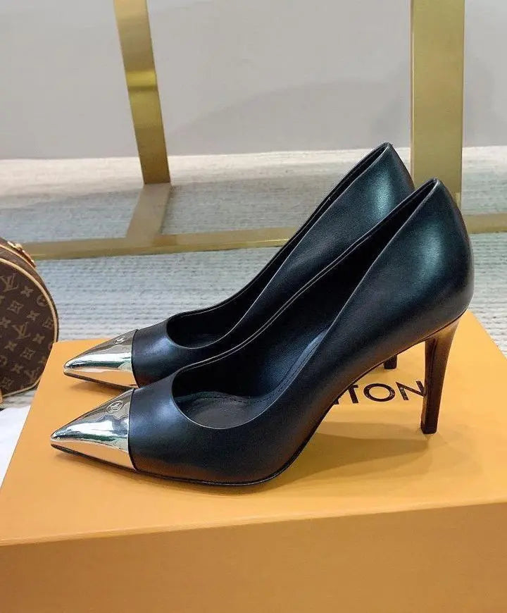 Louis Vuitton Urban Twist Black Pumps New with Tag and Box Metroutfits