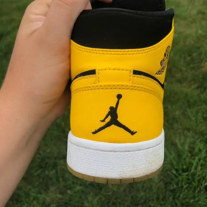 Nike Air Jordan 1 Retro 1 Yellow Black Sneakers Metroutfits