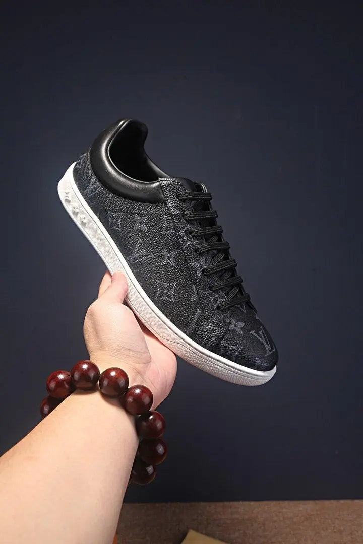 Louis Vuitton Men’s & Women’s Authentic Sneakers New Metroutfits