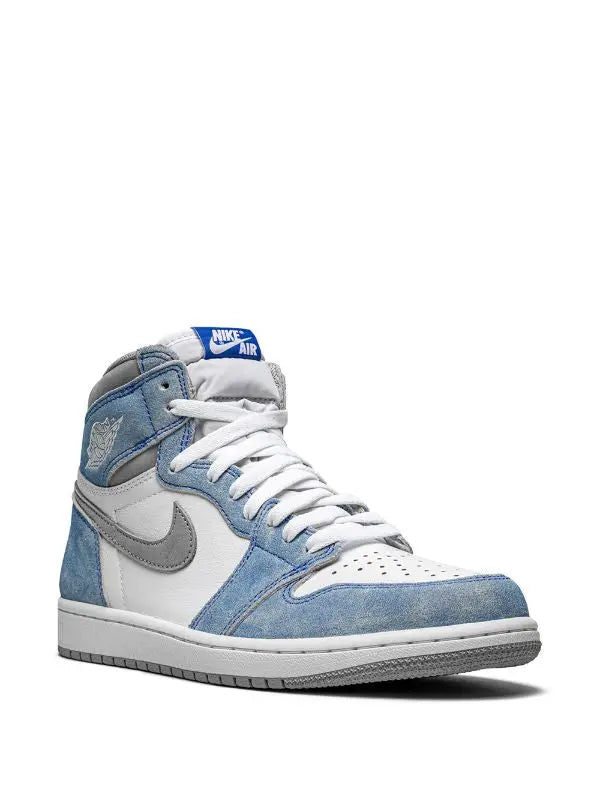 Nike Air Jordan 1 Retro Hyper Royal Sneakers Metroutfits