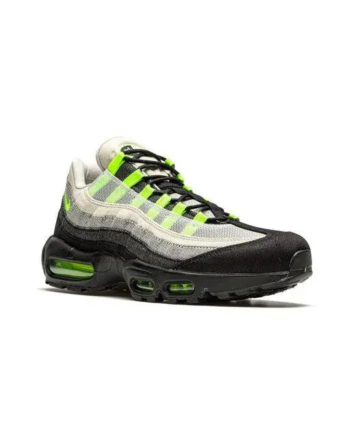Nike AirMax 95 Sneakers Unisex New with Tag & Box Metroutfits
