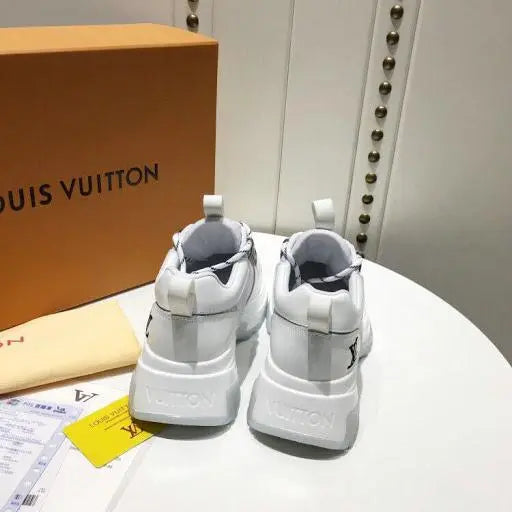 Louis Vuitton Authentic Unisex Sneakers Metroutfits